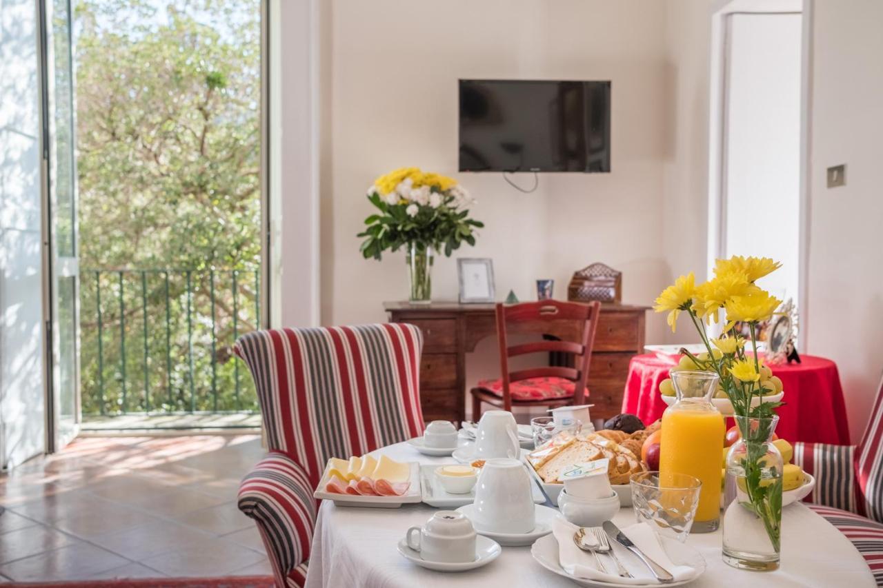 Palazzo Bernardini Suites Лечче Экстерьер фото