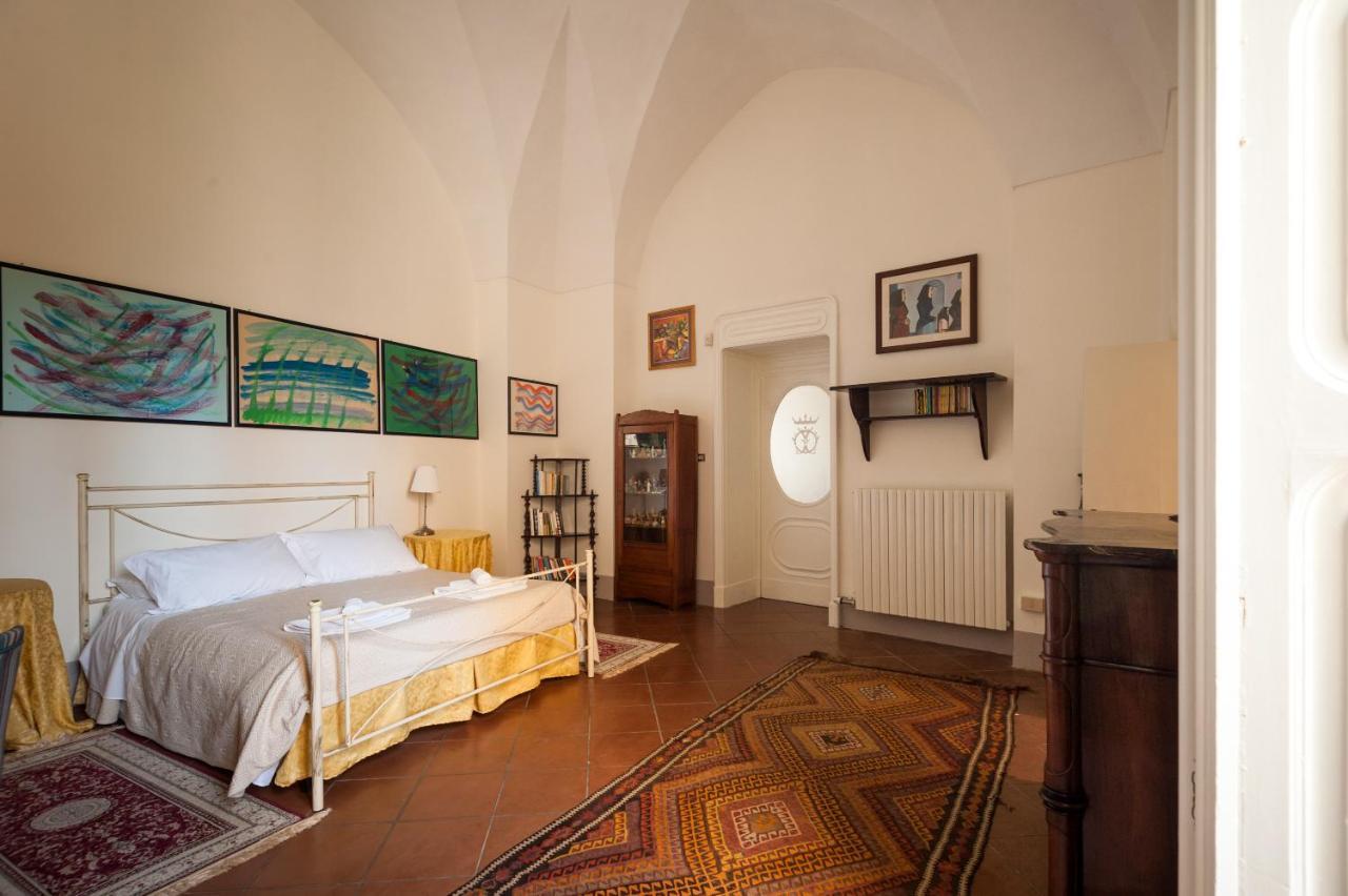 Palazzo Bernardini Suites Лечче Экстерьер фото