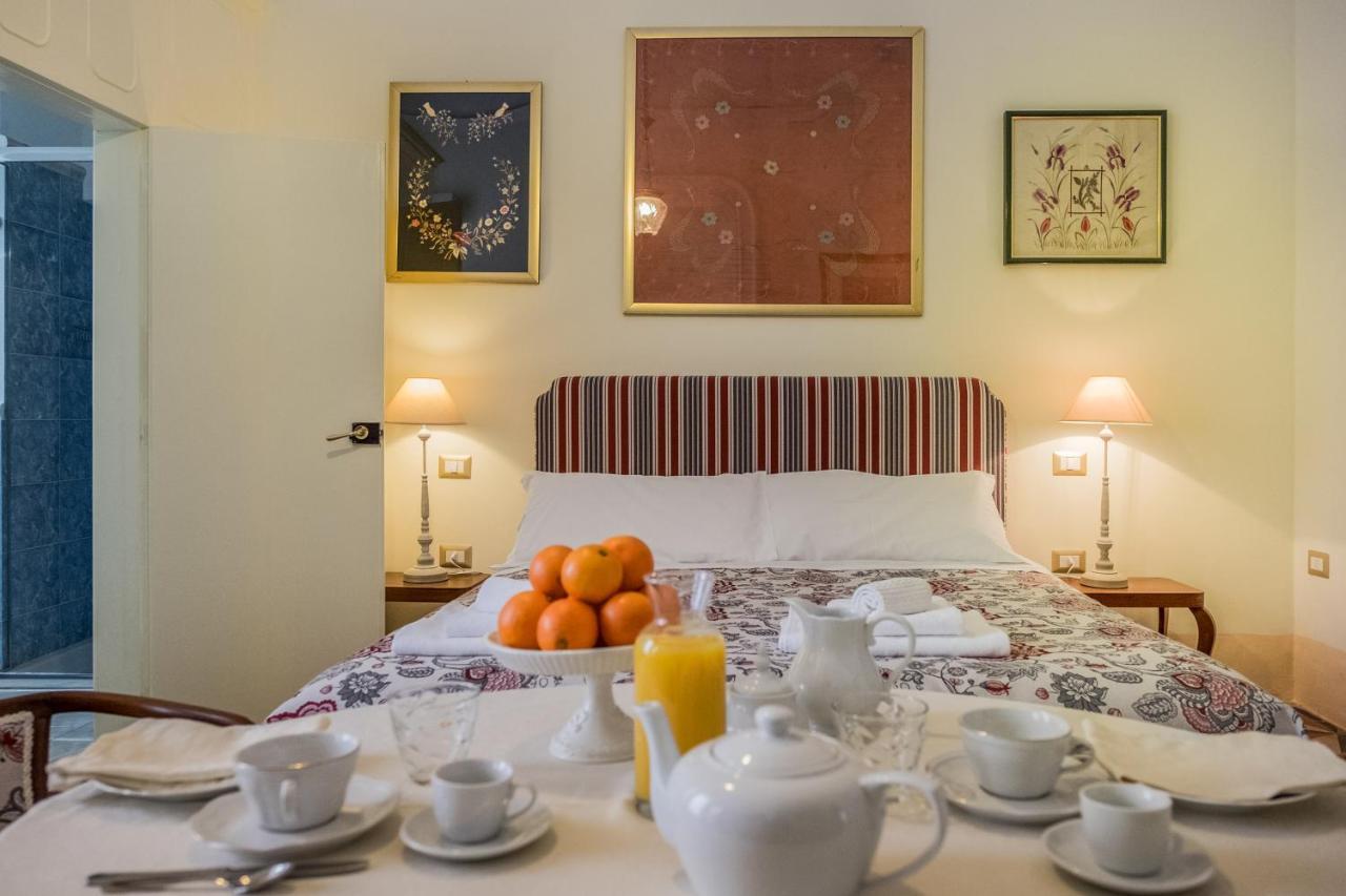 Palazzo Bernardini Suites Лечче Экстерьер фото
